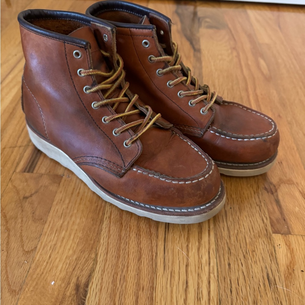 Red Wing Women’s Heritage Classic Moc Toe Leather Boots 6.5 Oro Legacy
